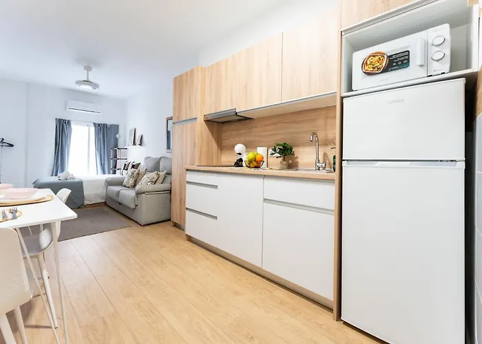 Malagasuite Modern Scape Apartment Málaga